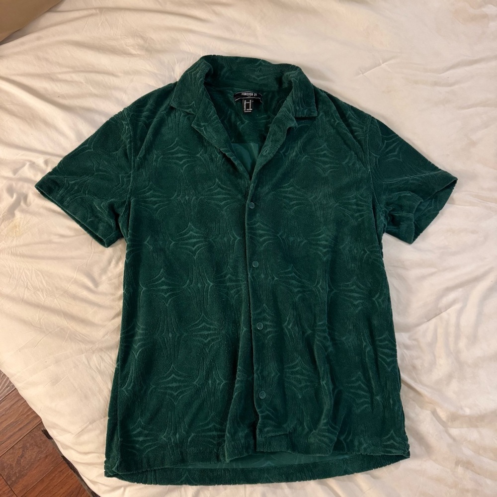 Forever 21 men’s terry cloth imprinted short sleeve button up | green | L | NEW